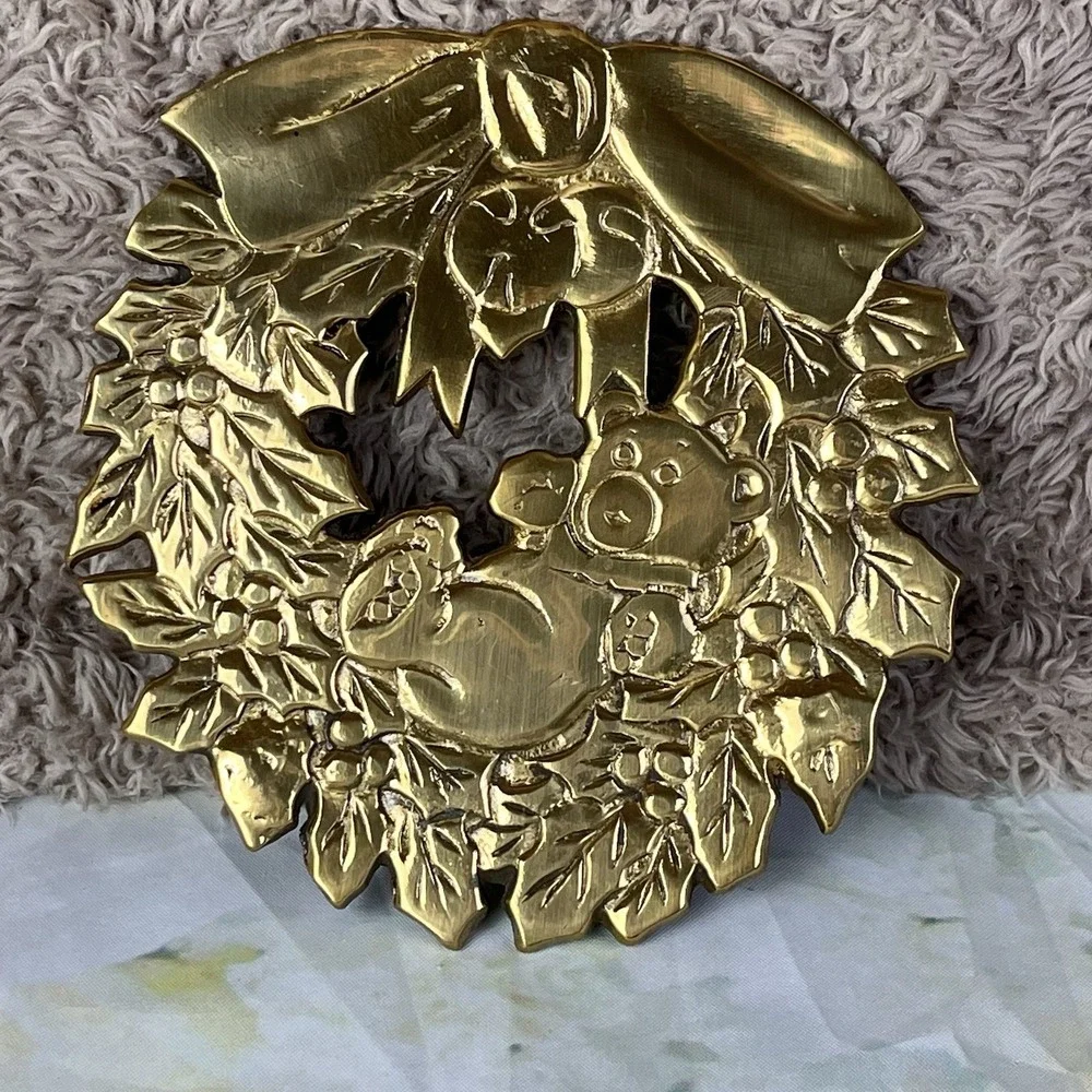 Vintage Rubel Brass Christmas Wreath With Teddy Bear Trivet Pot Plant Stand